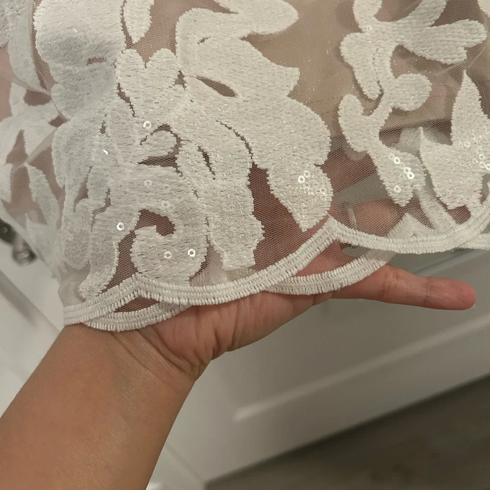 L'ATISTE White Lace Overlay Mini Dress with Nude Lining - Picture 4 of 15